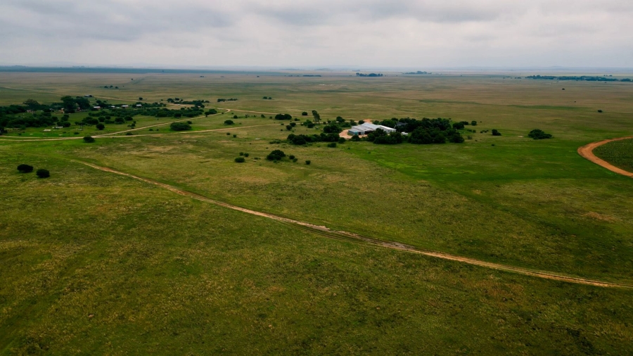 8 Bedroom Property for Sale in Bloemfontein Rural Free State